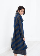 Load image into Gallery viewer, Petale Coat in Silver/Blue