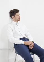 Load image into Gallery viewer, Sheridan Trouser in Blue
