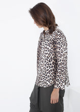 Load image into Gallery viewer, Madame L Blouse in Leopard

