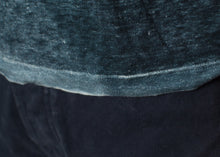 Load image into Gallery viewer, Melange T-Shirt in Navy/Black
